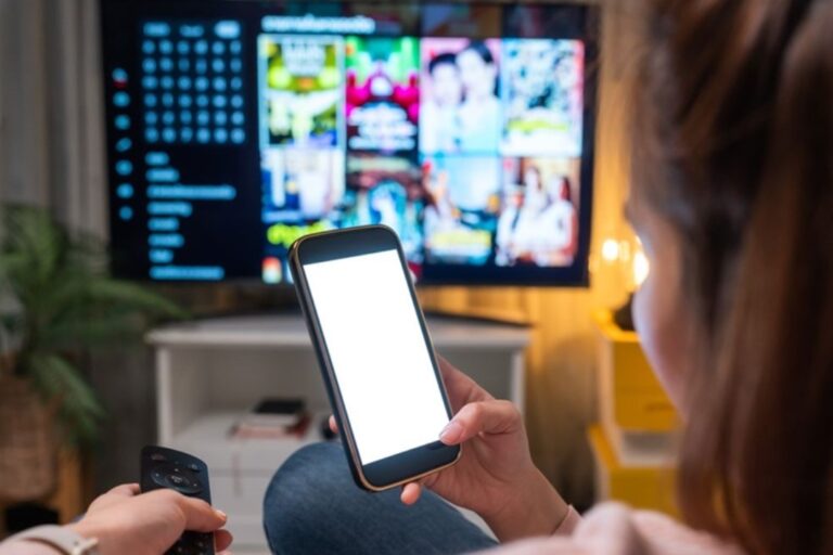 cara-menghubungkan-hp-ke-tv-android