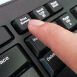 cara-screenshot-di-laptop
